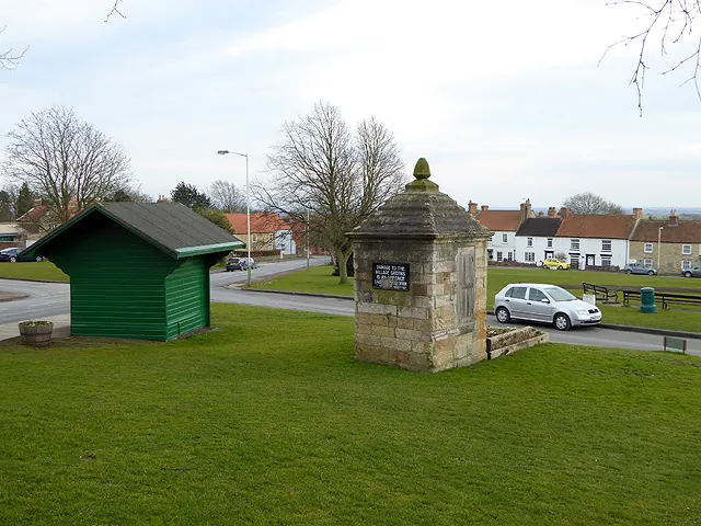 Heighington village green